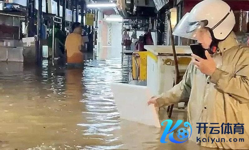 台风“山陀儿”变成台湾地区多地出现灾情。图源：集中新闻网